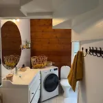 Apartament I Med Parkering-naer Sentrum ,4 Soverom