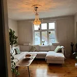 I Med Parkering-naer Sentrum ,4 Soverom