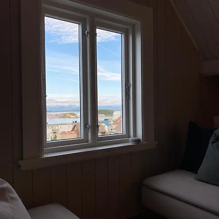 Apartament I Med Parkering-naer Sentrum ,4 Soverom *