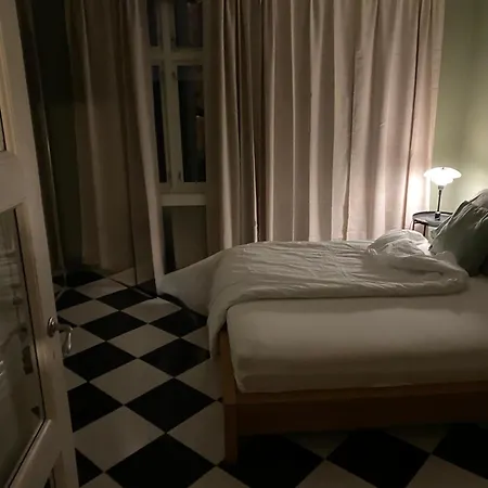 I Med Parkering-naer Sentrum ,4 Soverom