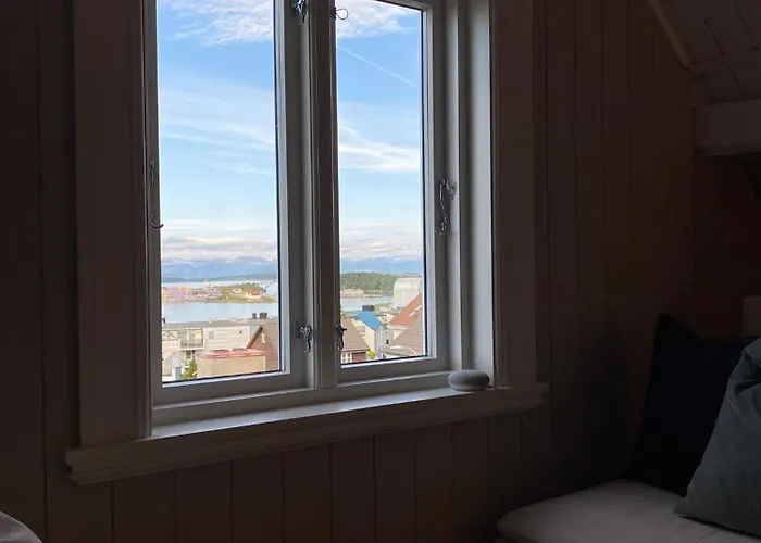 Apartament I Med Parkering-naer Sentrum ,4 Soverom *