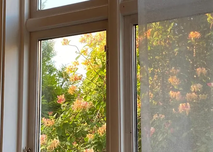 Apartament I Med Parkering-naer Sentrum ,4 Soverom