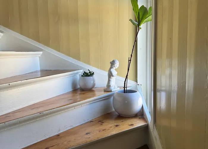 Apartament I Med Parkering-naer Sentrum ,4 Soverom *