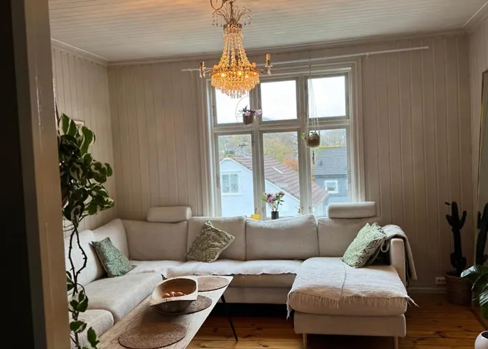 I Med Parkering-naer Sentrum ,4 Soverom